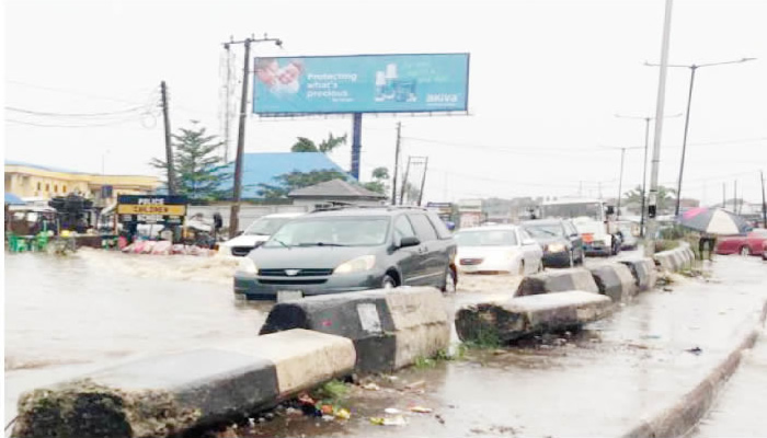 Rainfall causes flooding, gridlock in Lagos