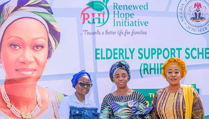 Tinubu’s wife launches elderly support scheme in Lagos