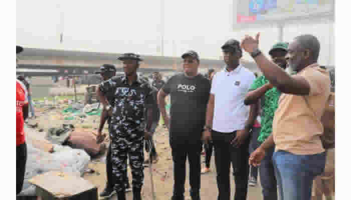 Lagos issues deadline to squatters under Ijora Causeway, Blue Line bridges to vacate