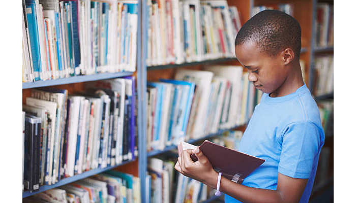 21st Century Fever: Decadence in The Reading Culture of Students