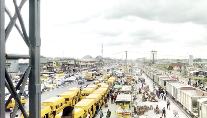 Motorists seek extension of Lagos-Ibadan Expressway streetlights