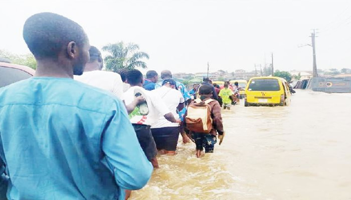 Motorists lament poor drainage as flood submerges Lagos roads