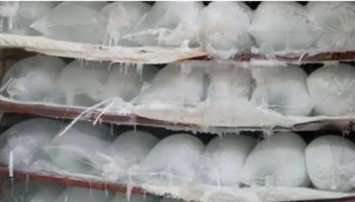 Epileptic power supply: lce-block sellers now take to freezing chemicals