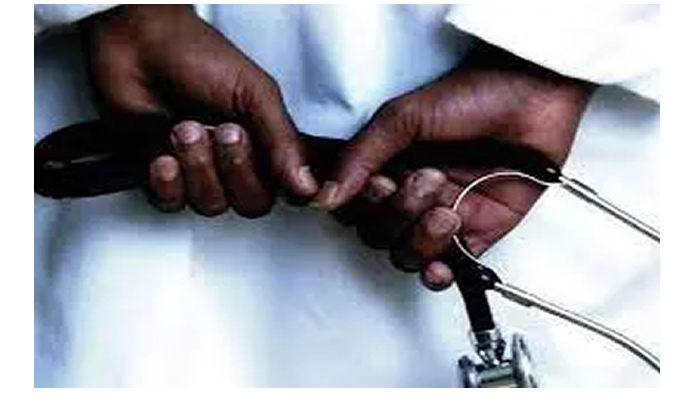 Police nab fake doctor with forged OAU certificate after treating 200 patients in Lagos