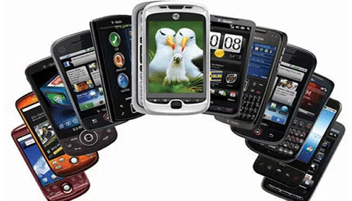 Low purchasing power: Nigerians go for swapping as prices of mobile phones rise